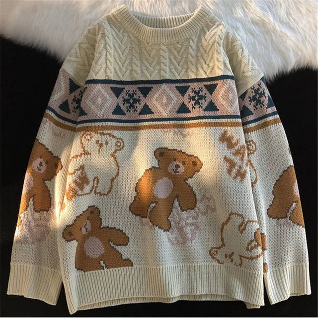 Vivienne | Cozy Women's Sweater with Playful Bear Design